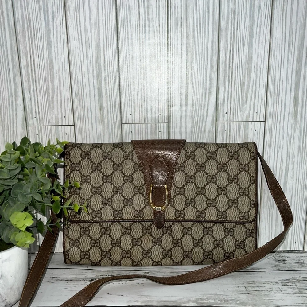 Gucci Vintage GG Monogram Canvas Crossbody Clutch Bag Brown Leather Trim - Picture 2 of 16